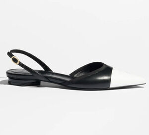 Chanel 26P Black White Pointed Toe CC Logo Slingback Ballet Ballerina Flat 38.5